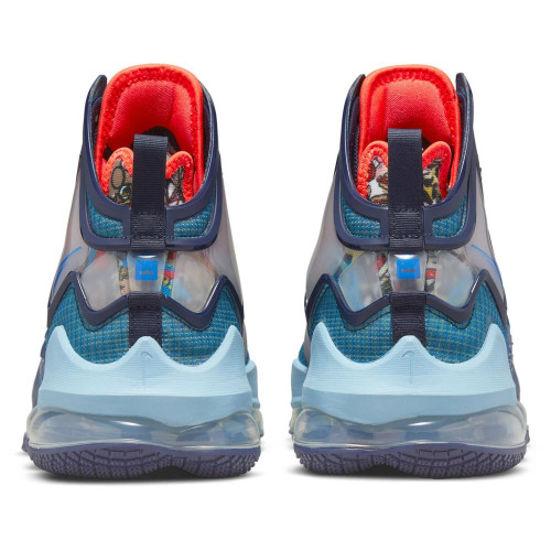Nike LeBron 19